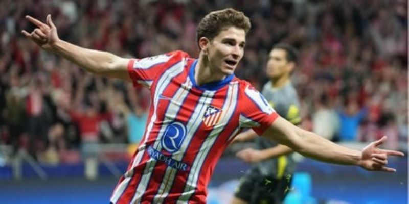 Julian Alvarez có màn trình diễn ấn tượng